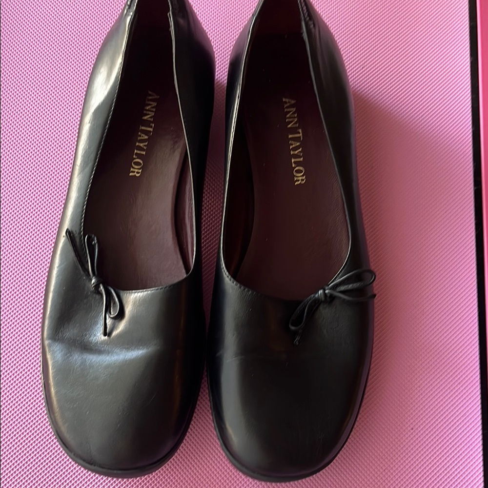 Ann Taylor Black Leather Flats with Bow